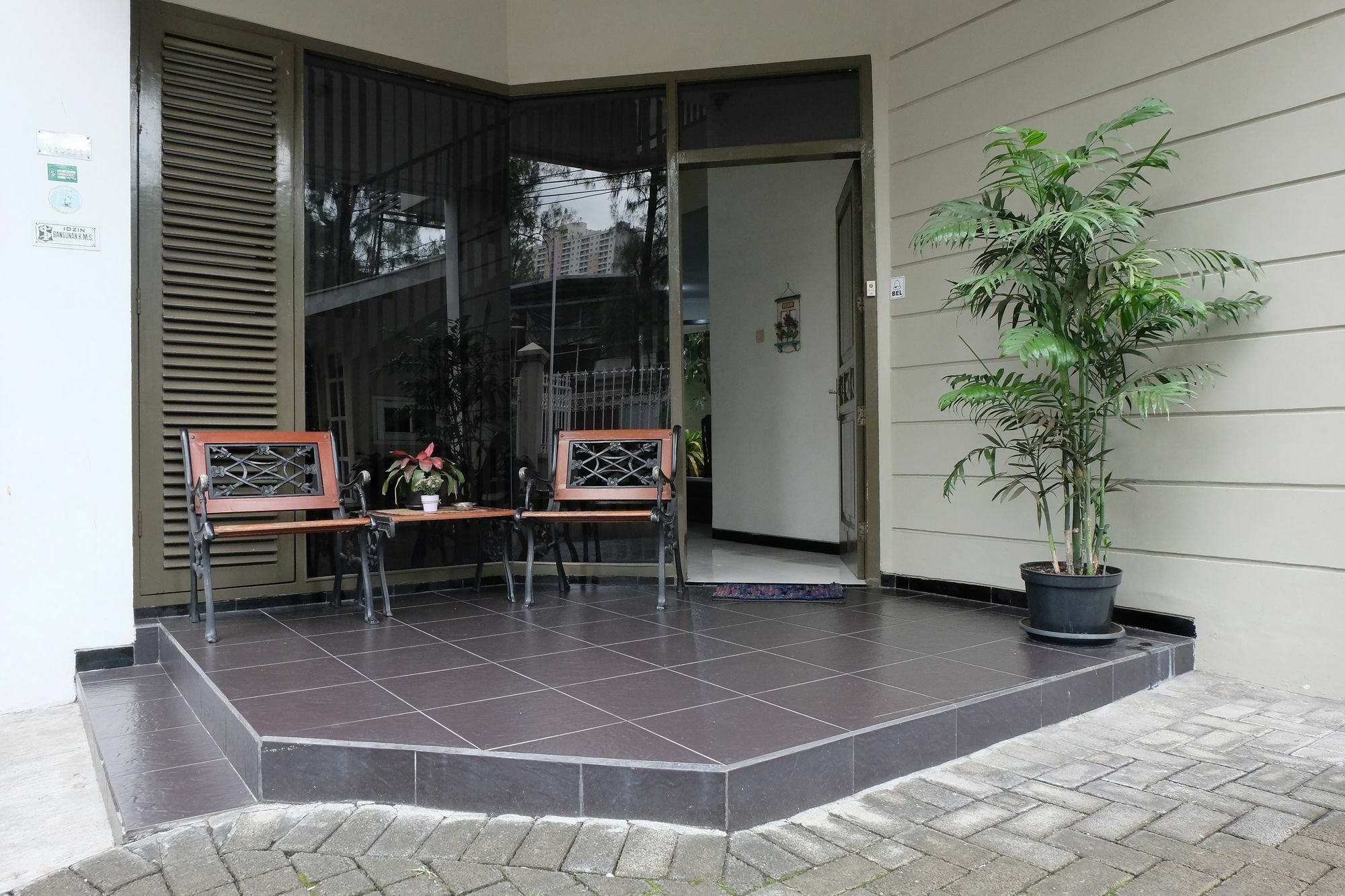 Zen Rooms Basic Near Ptc Mall Surabaya Exterior photo